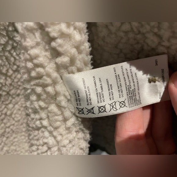 Chattawak Parka (Size L) - Perfect for Winter - Picture 5 of 6